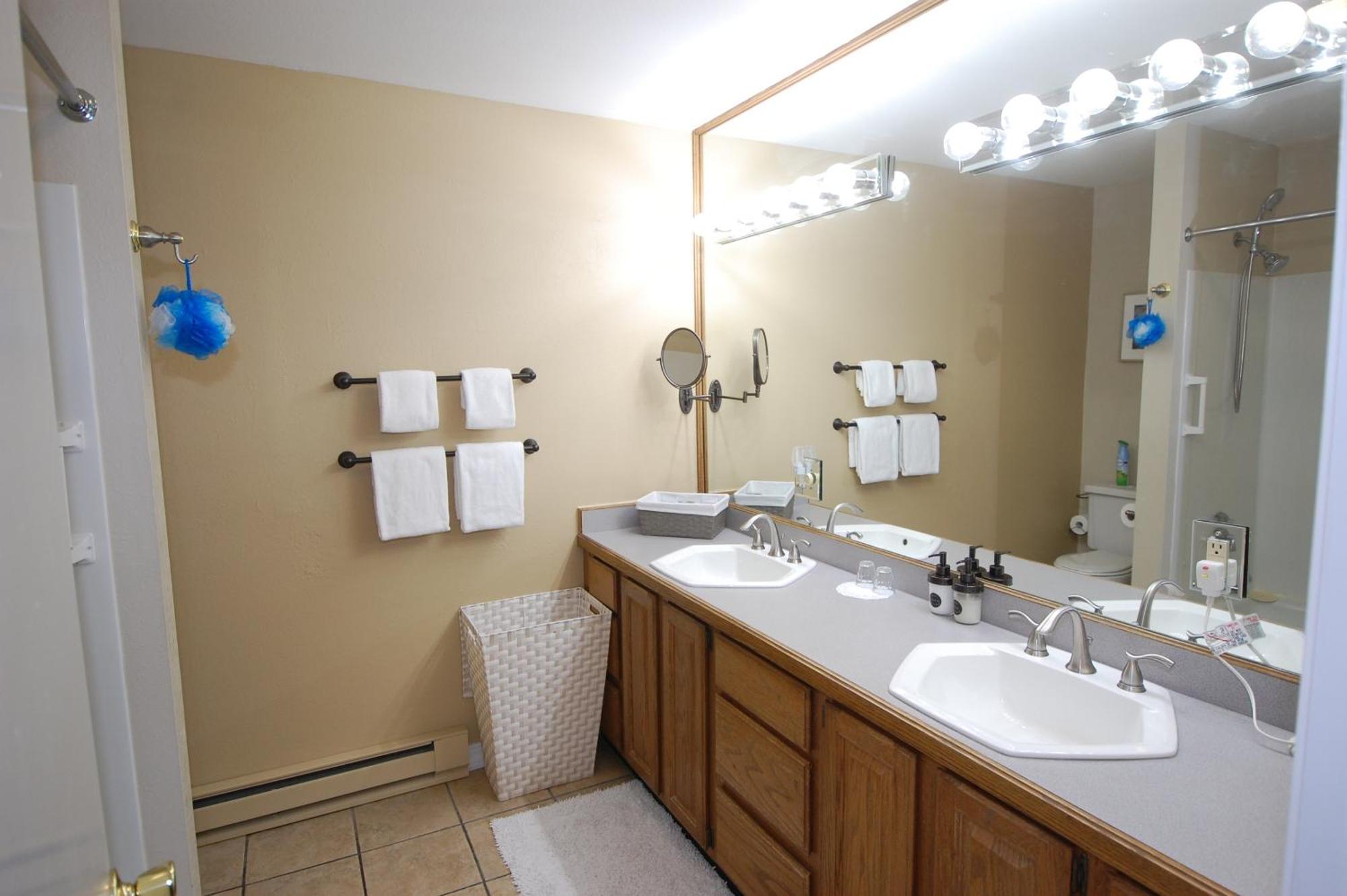 Shaker Mill Inn West Stockbridge Экстерьер фото