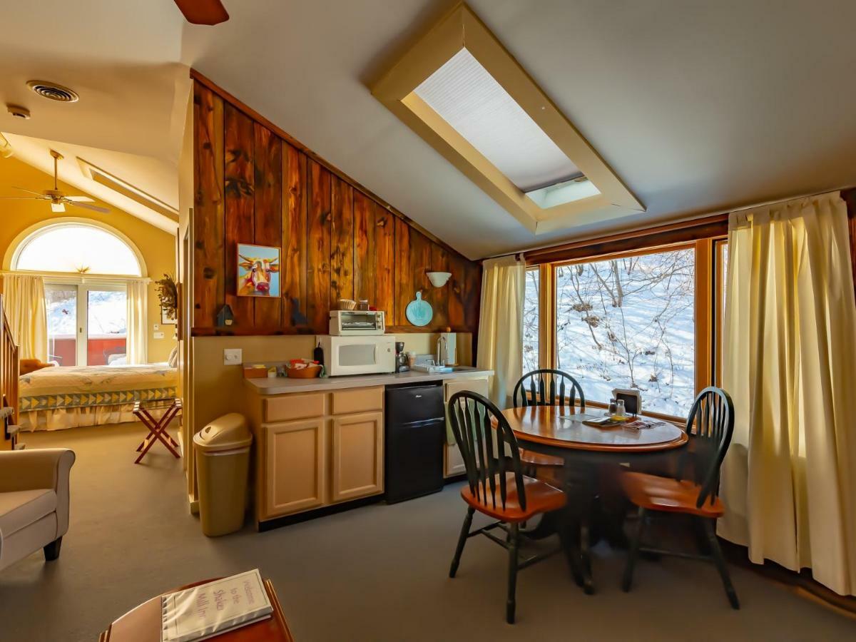 Shaker Mill Inn West Stockbridge Экстерьер фото