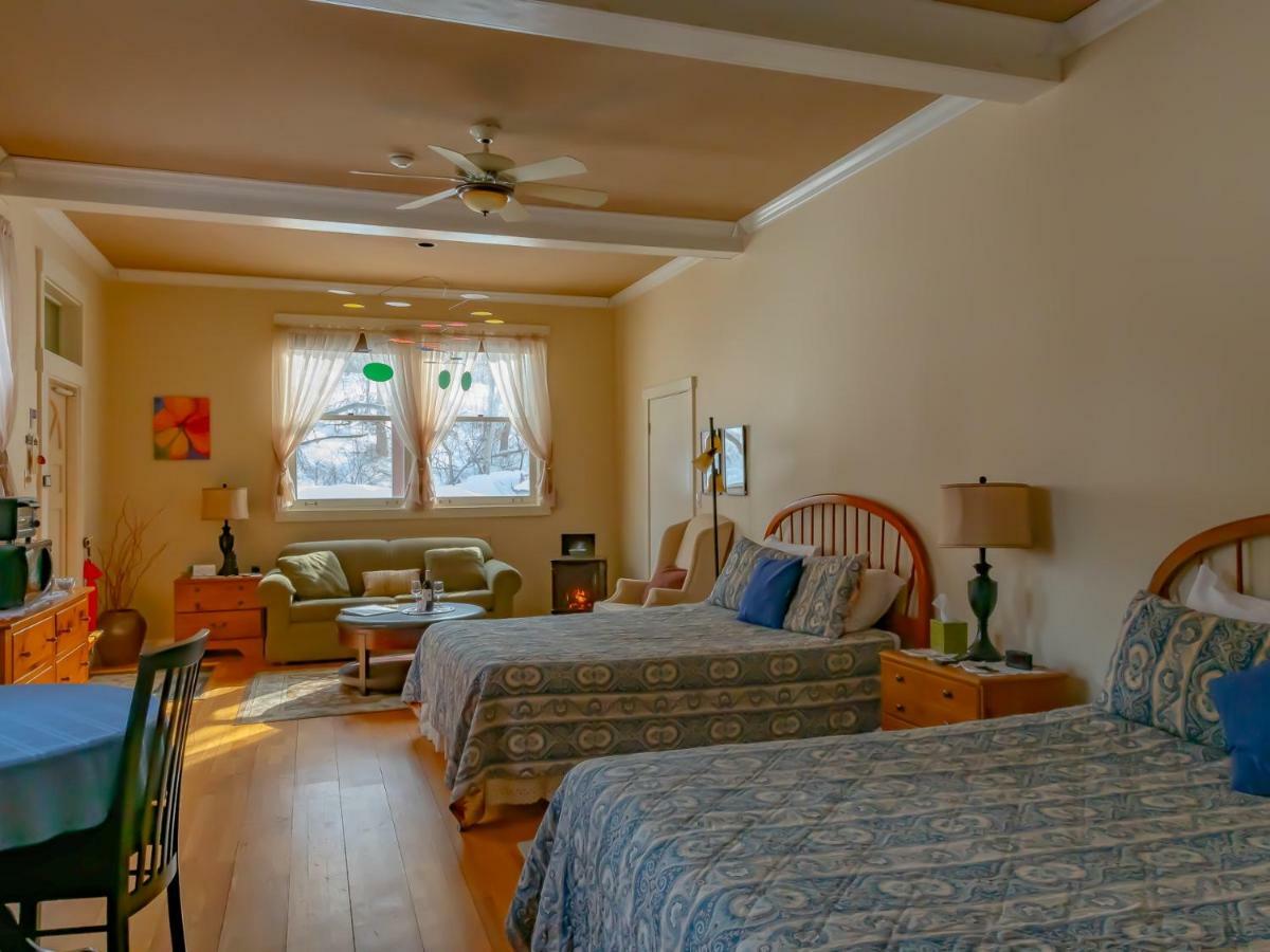 Shaker Mill Inn West Stockbridge Экстерьер фото